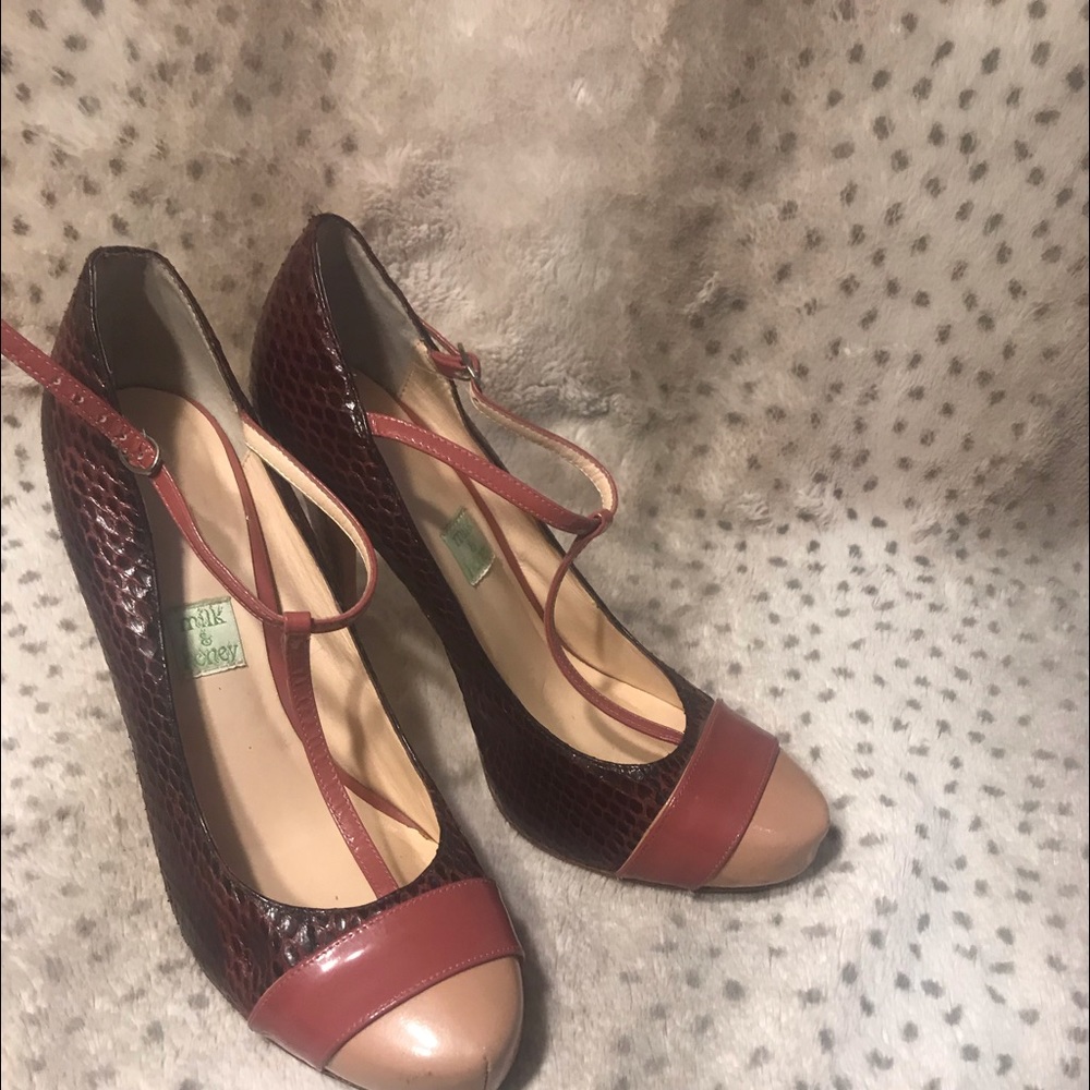 C-H Woman's High Heels  New High Quality Pointed Shoes Business Commuter Girls Shoes Banquet Party Shoes 9cm